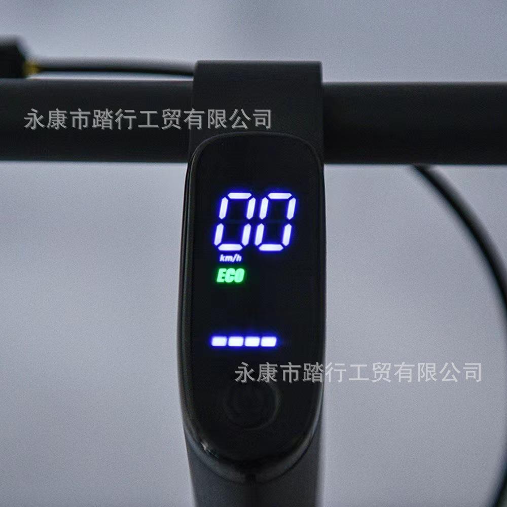 新款直销跨境直供滑板车10寸电动滑板车 站骑车代步成人滑板车工