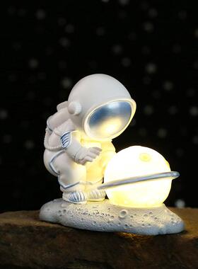 直销新款太空人星星灯宇航员行星小夜灯家居摆件男孩生日礼物学生
