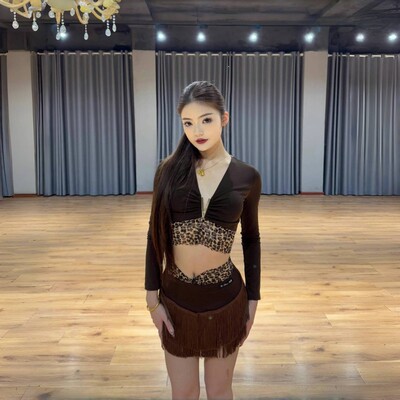 成人拉丁深V蕾丝露豹纹流苏短裙