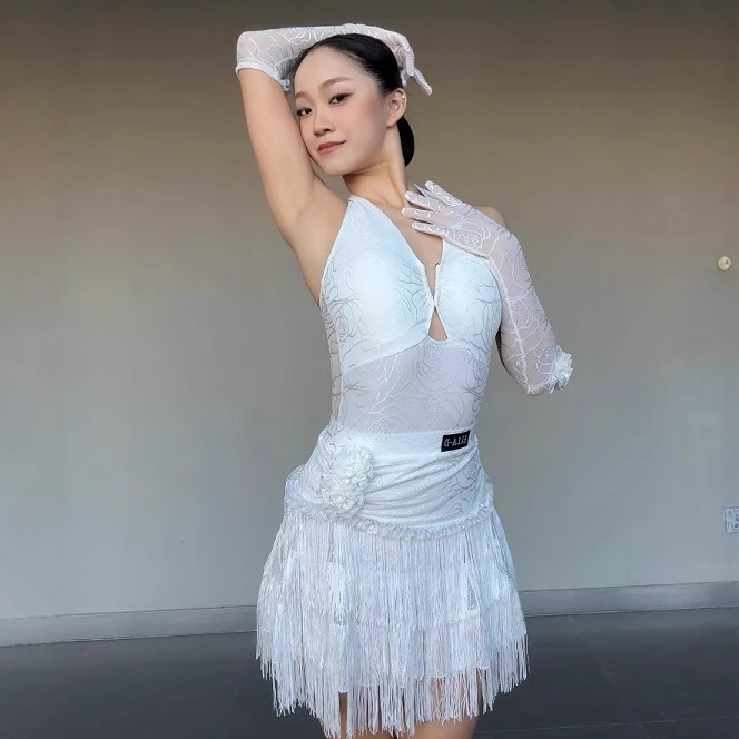 露背花纹网纱上衣流苏裙练功服