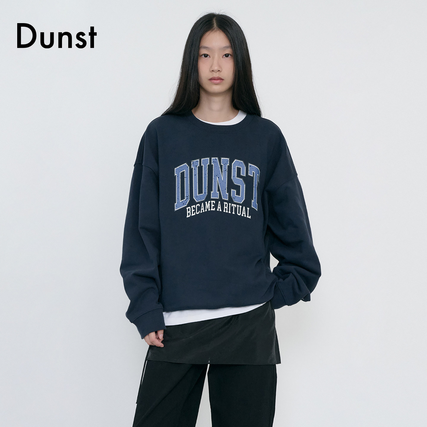 Dunst【tynnna.Y同款】2026秋季新品拱形Logo圆领卫衣UDTS6C104