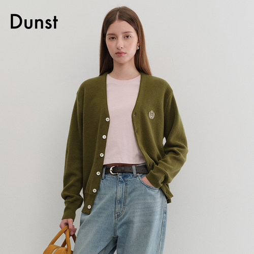 Dunst中性复古感微宽松设计V领基本款LOGO针织开衫上衣UDSW5C102