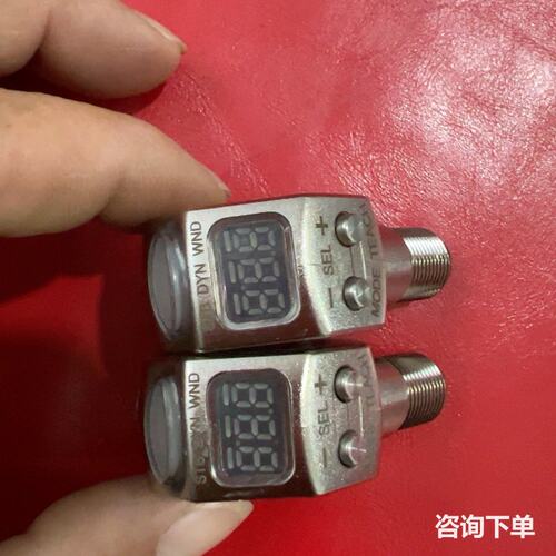 BANNER邦纳Q3XTBLD2-Q8激光对比传感器、正常拆