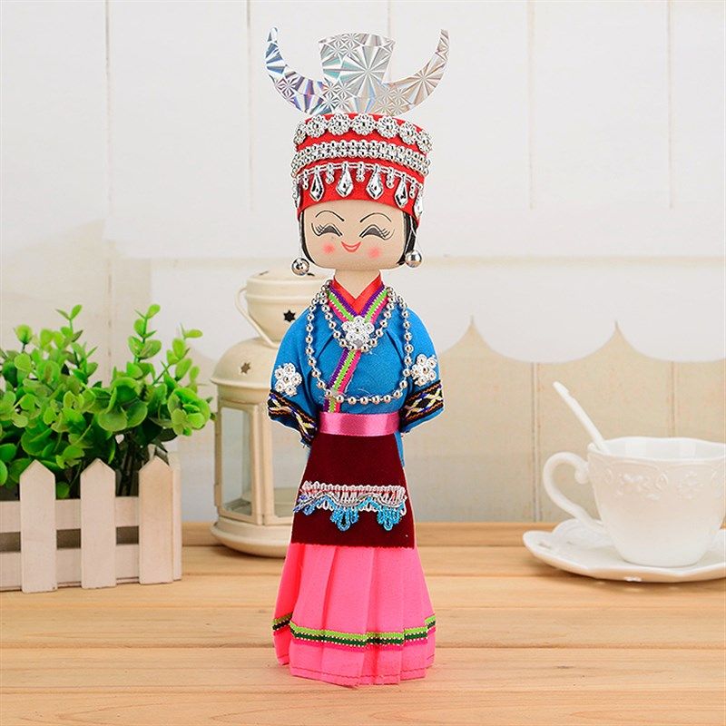 广西少数民族壮族苗族特色饰品摆件送礼木偶娃娃纯手工艺品伴手礼