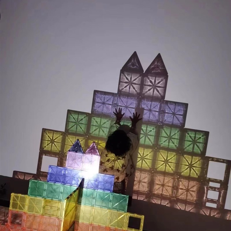 纯磁力片积木儿童磁铁磁性简约现代中性儿童3-9岁塑料拼装益智