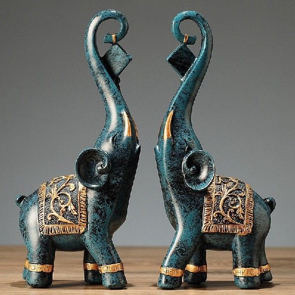 2Pcs Resin Elephant Statue Lucky Elegant Elephant Statue