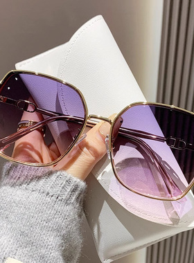 新款网红大框墨镜女高级感时尚闪光粉太阳镜时尚街拍防晒太阳眼镜