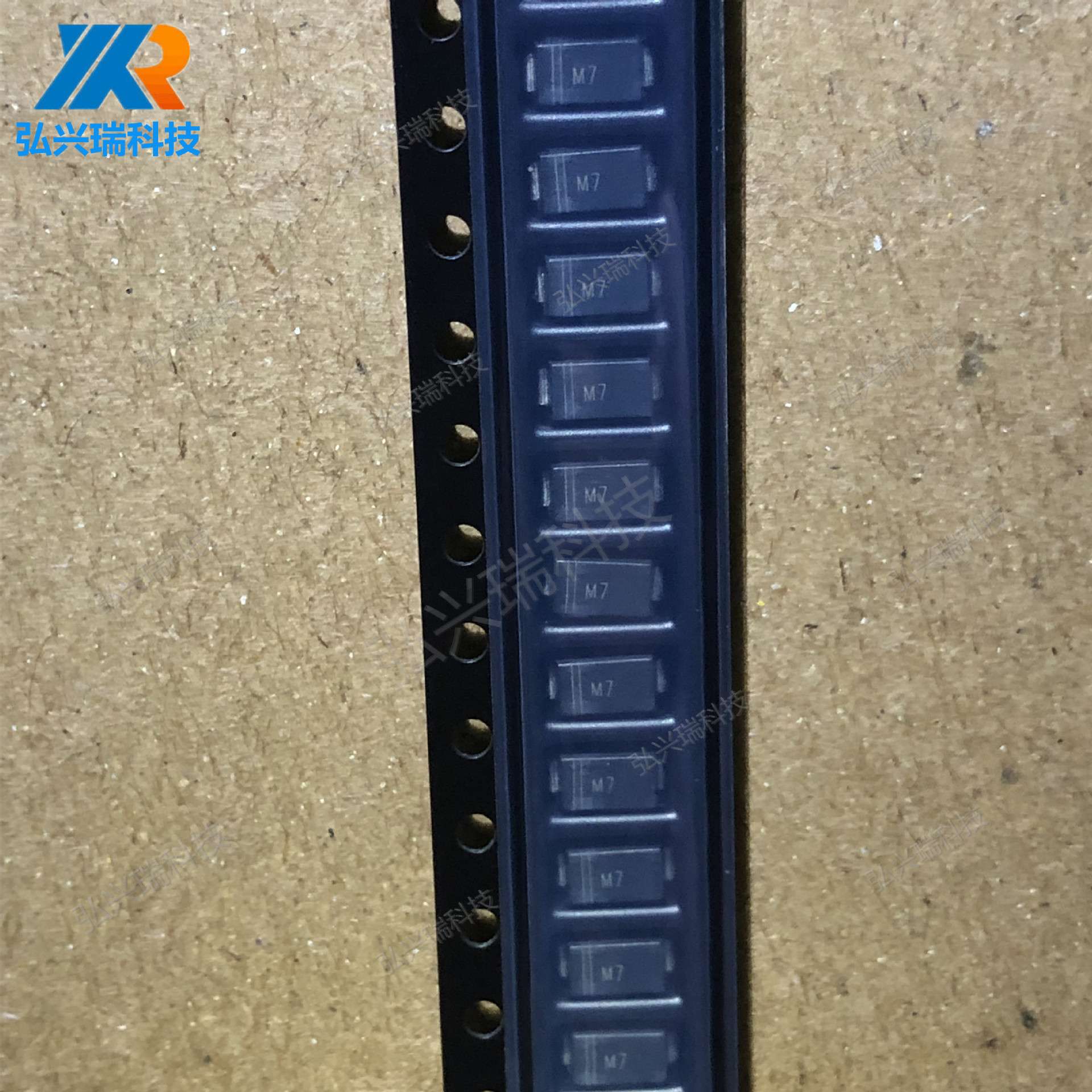 1N4007G SMA 时科SK 肖特基二极管 1000V 1A 丝印M7 470mV 30A