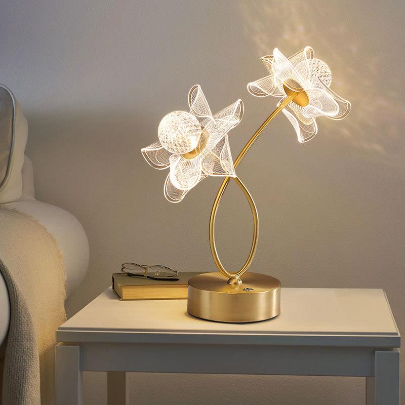 网红厅SIN风轻奢花朵灯卧室床头台蝴阅读灯XMG创意设计师客装饰蝶