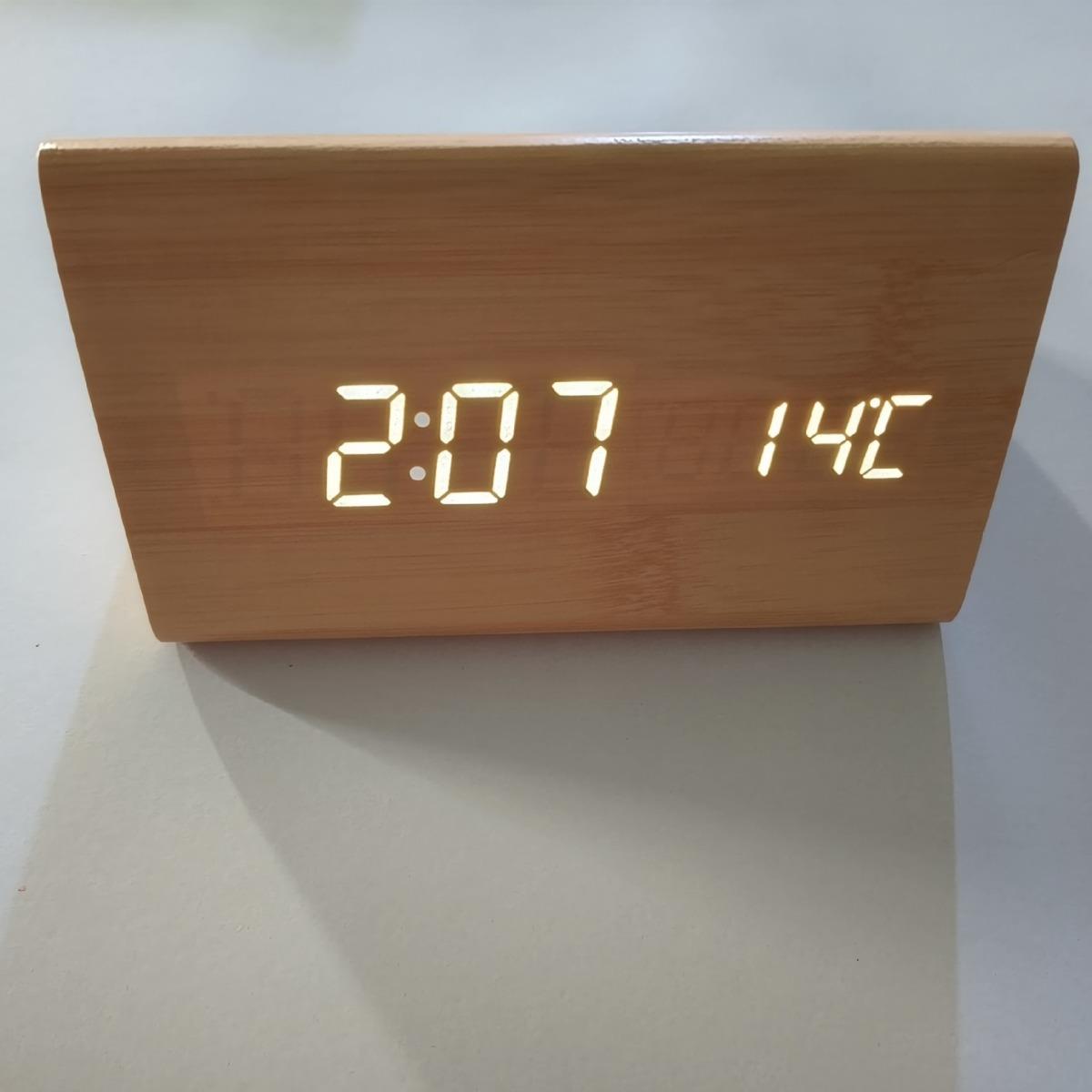 新款直销跨境木质闹钟 LED三角形木头钟 日期温度声控钟 家用儿童