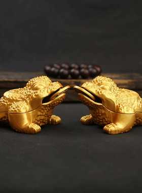 新款直销金蟾蜍香薰摆件办公室摆件家居复古招财摆件汽车香薰三足