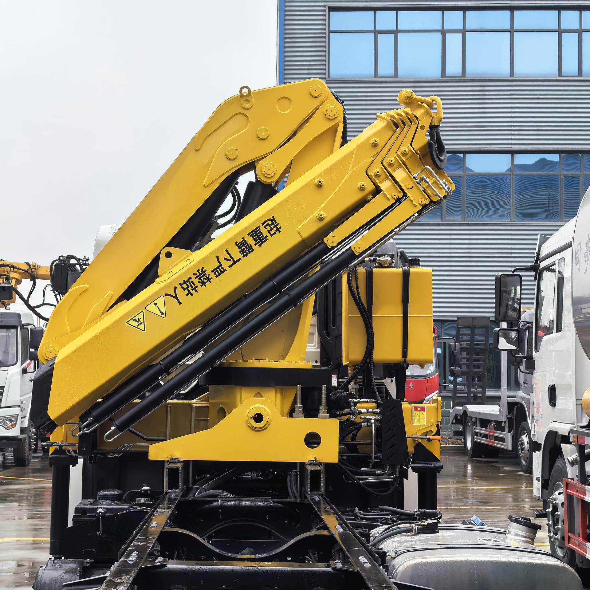 厂家直供8吨折臂伸臂小型吊机液压随车吊直臂可移动车载起重机,搬运/仓储/物流设备,起重机/吊车/吊机,淘宝优惠券,粉丝福利购,淘宝优惠卷