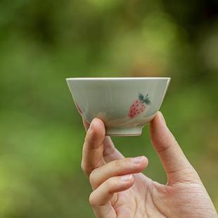 品茗杯大号文人家用 新款 直销 手绘草莓茶杯 功夫茶具可爱主人杯