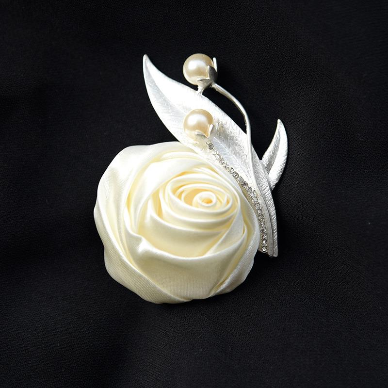 新款直销亚马逊欧美玫瑰绸缎胸针 新娘新郎男女款 胸花 D544 实价