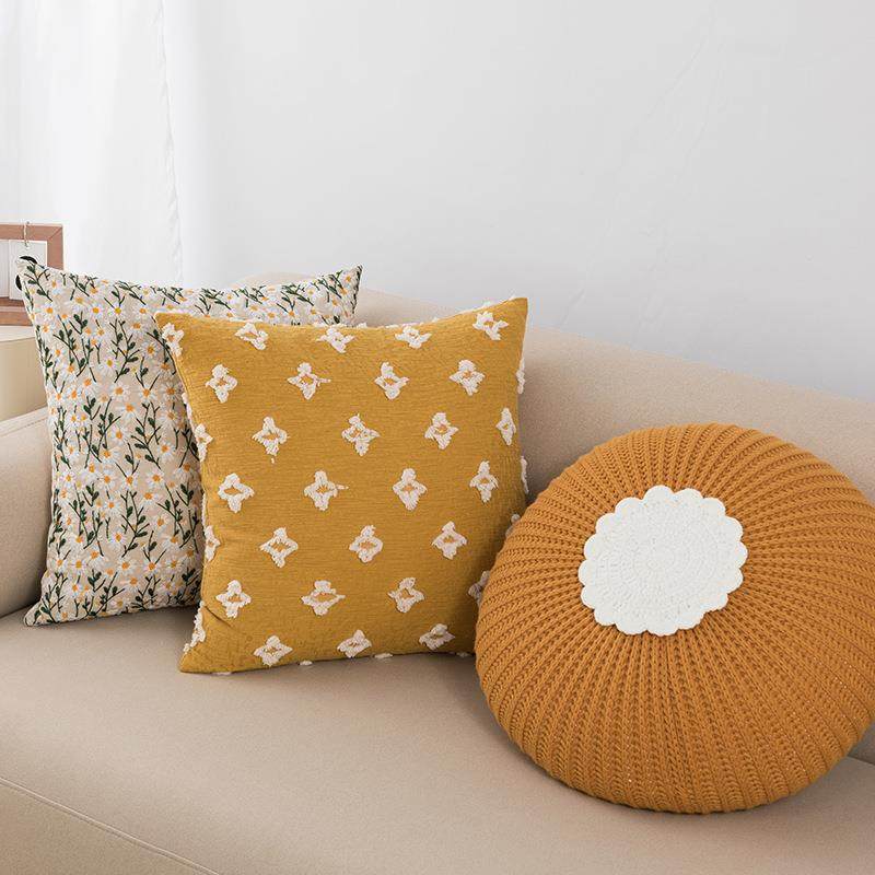 新款直销抱枕ins风北欧客厅沙发刺绣腰枕六瓣花簇绒靠枕床头靠垫,居家布艺,抱枕被,淘宝优惠券,粉丝福利购,淘宝优惠卷