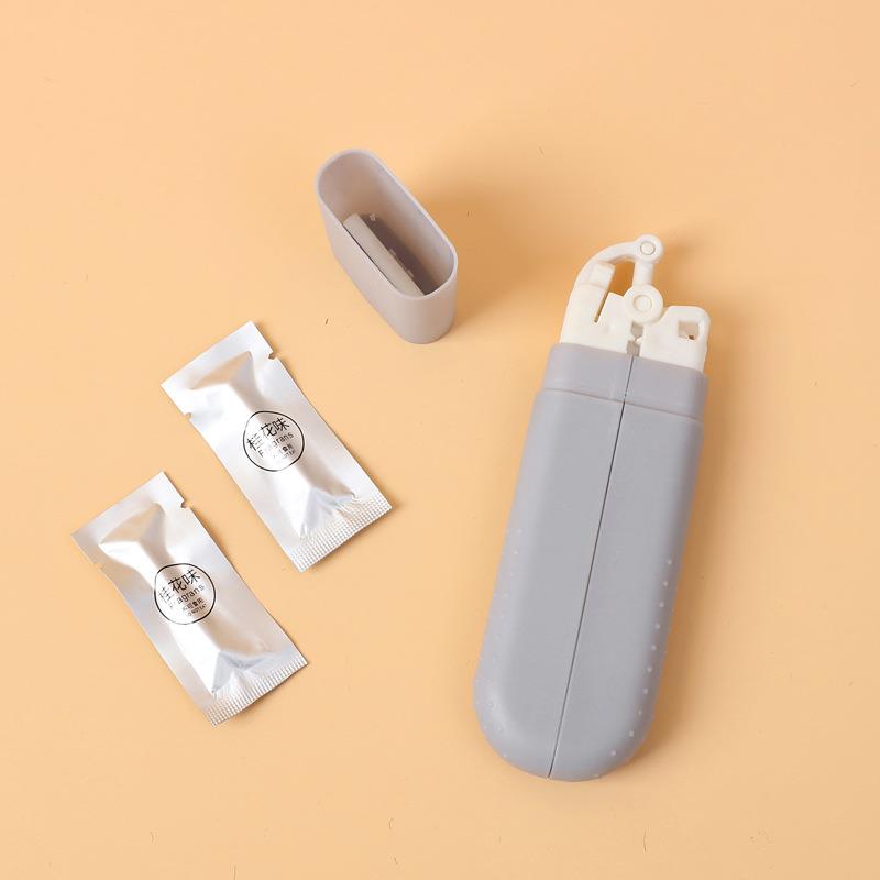 新款直销旅行可折叠衣架卧室阳台收纳晾衣架便携式旅游神器出差家