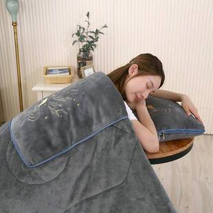 加抱枕被子垫两用办公家用午季睡厚毯子靠冬保暖枕头111590被毯子