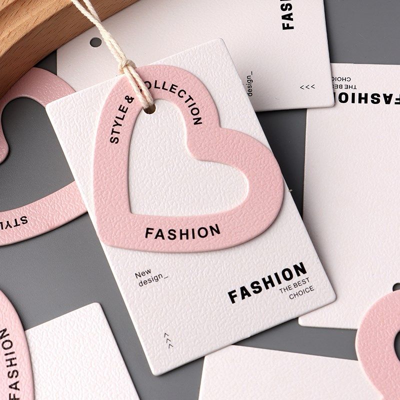吊牌定做高级服装商标镂空爱心设计logo定制价格标签挂牌服装吊牌