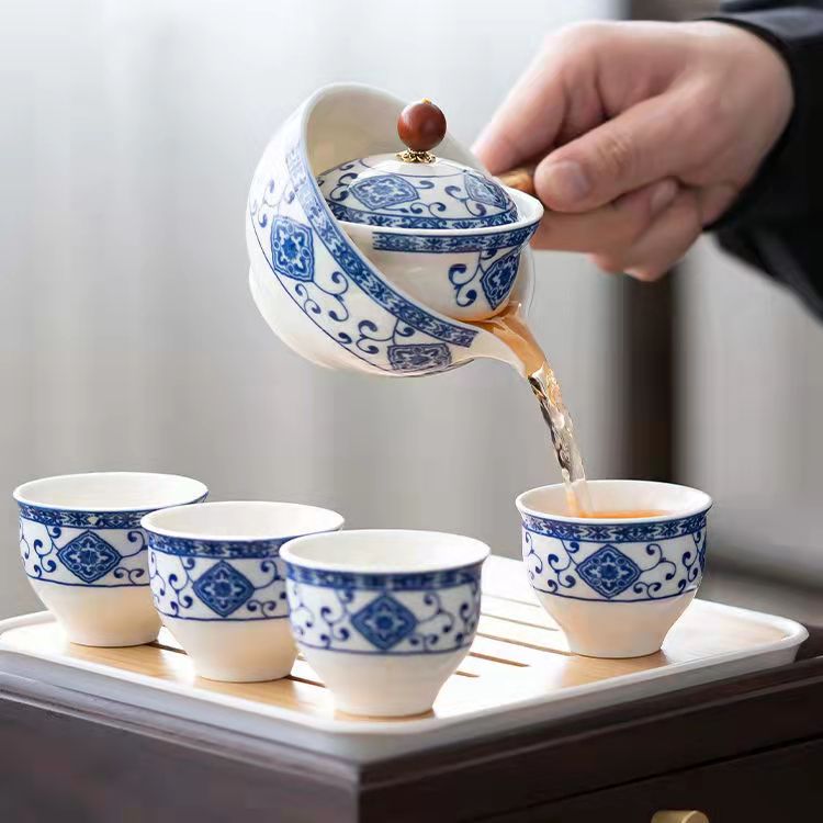 懒人逍遥泡茶器青花瓷户外便携网红防烫单壶青瓷整套功夫旅行茶具