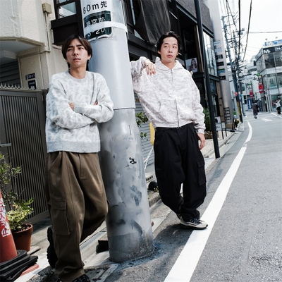 whitejacket淡黄迷彩拉链卫衣