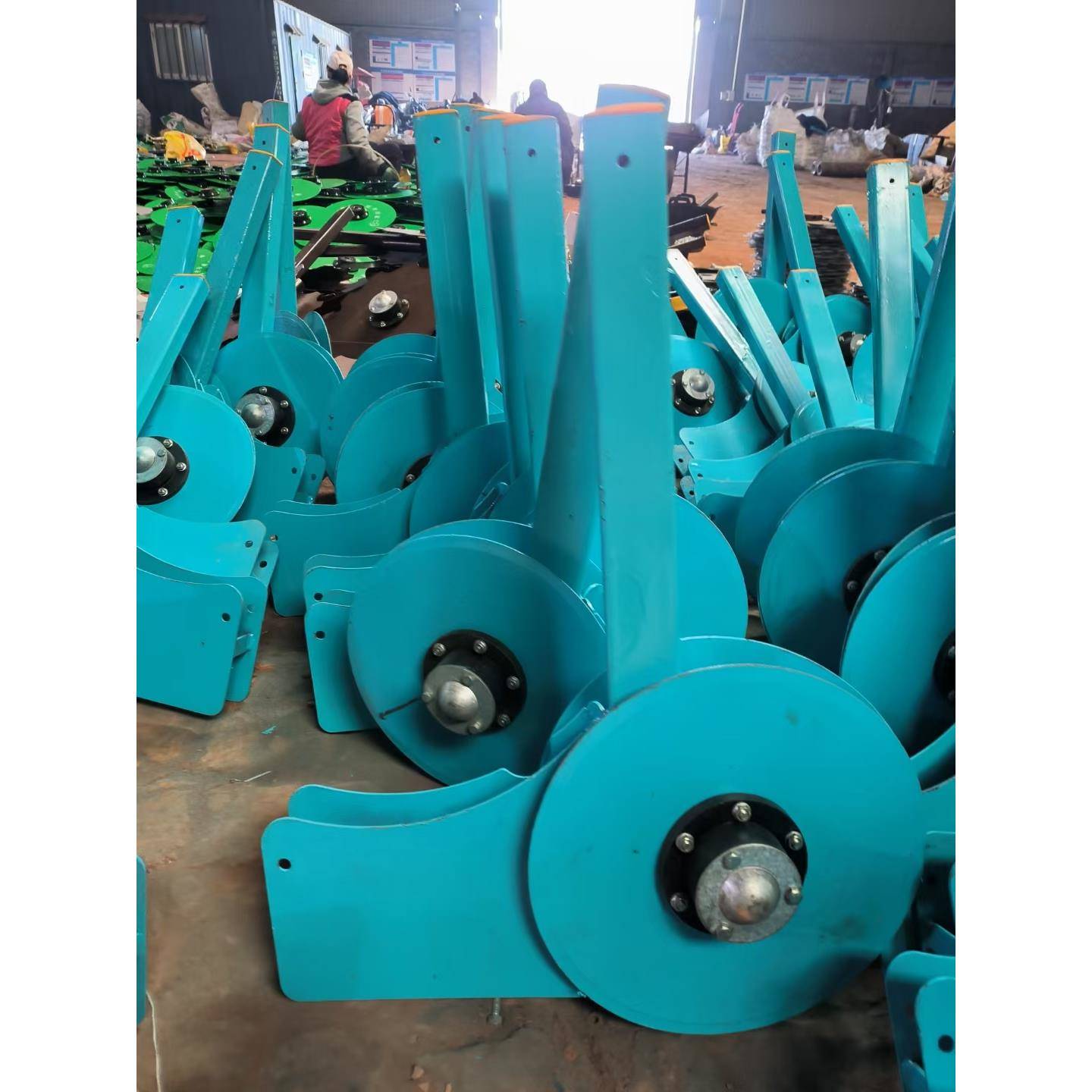 玉米大豆播种机开沟盘总成圆盘开沟器播种靴 播种搂腿花盘施肥腿