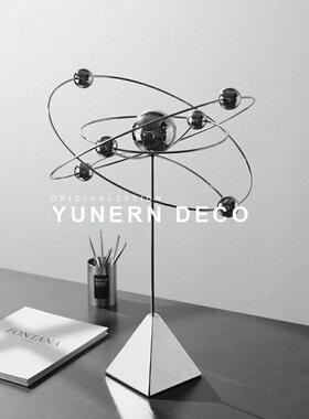 现代轻奢创意客厅装饰摆件高级感宇宙行星球金属工艺礼品摆饰家居