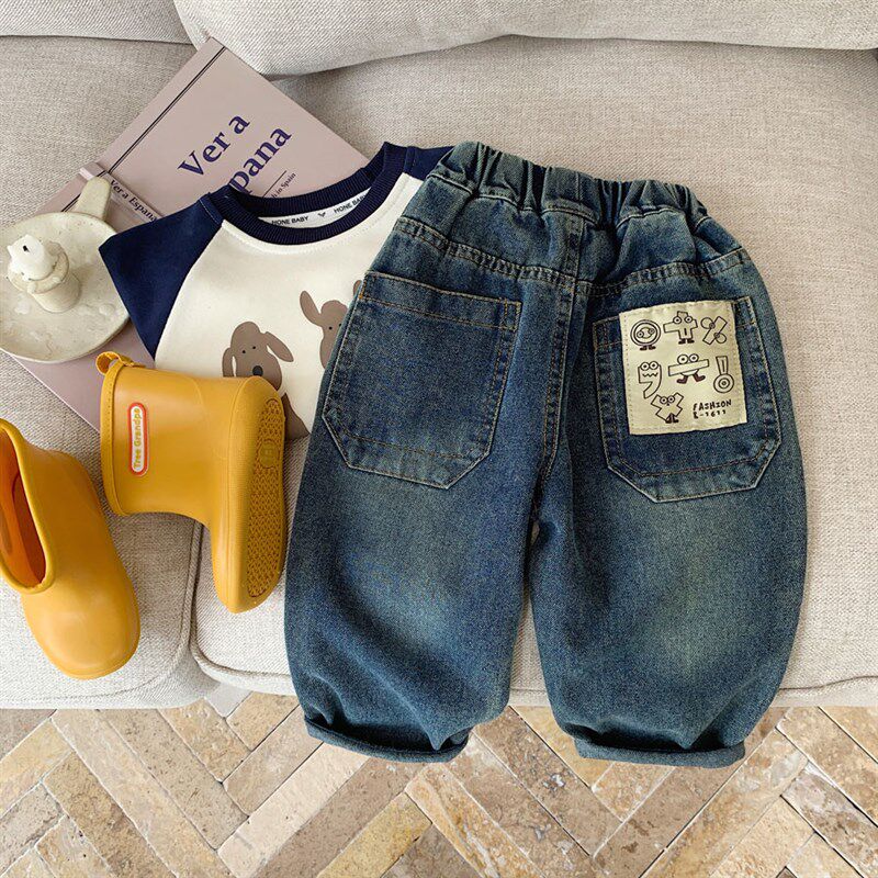 儿童复古牛仔裤男童春秋新款小童直筒长裤子贴标宝宝休闲裤女洋气