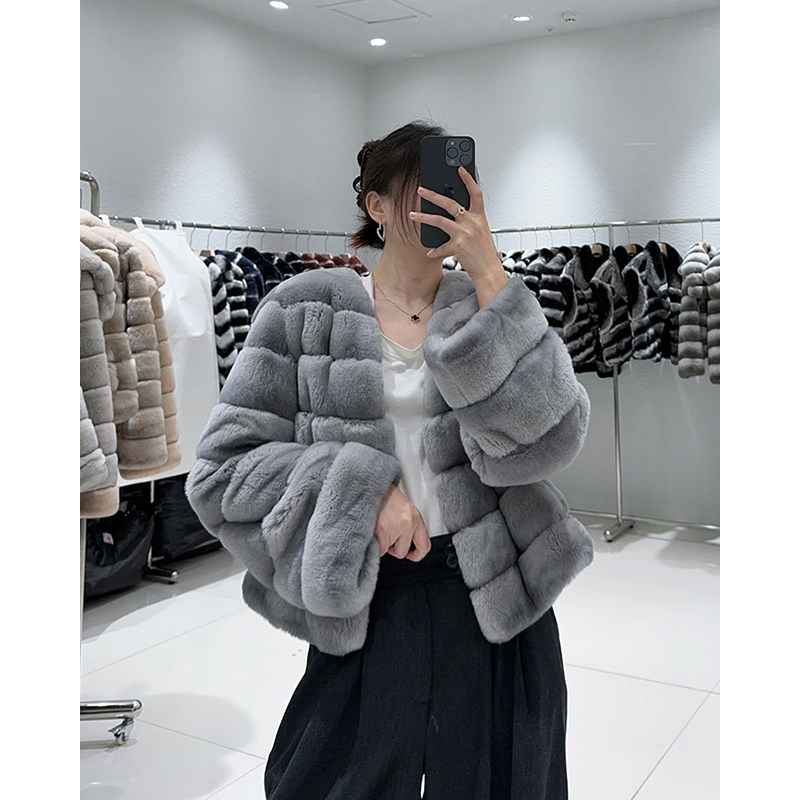 冬季新款气质灰短款V领设计獭兔毛皮草外套保暖女上衣B2126