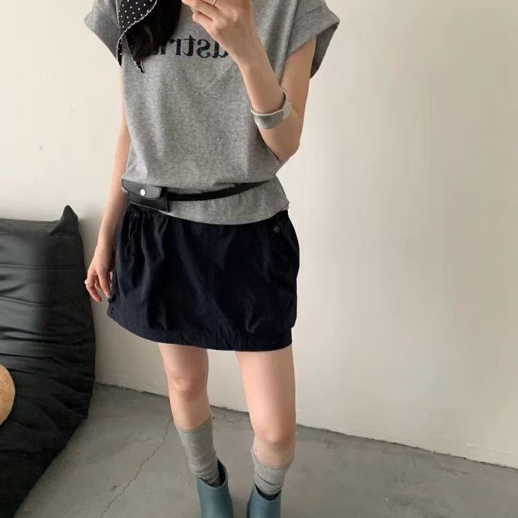 C-04一店修身显瘦短款打底个性不规则【部分微瑕疵不退不换】