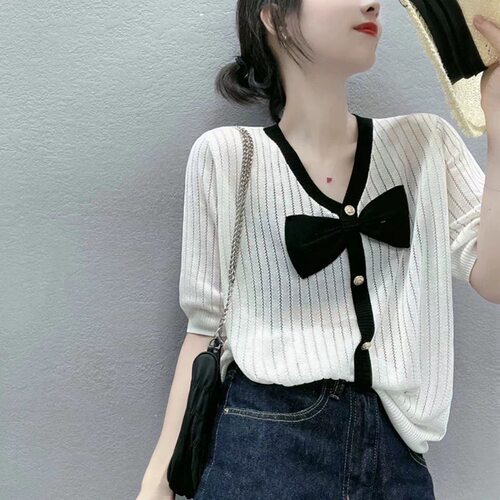 D-19十三行V领长袖T恤女秋冬装大码设计感【以直播间介绍为准】