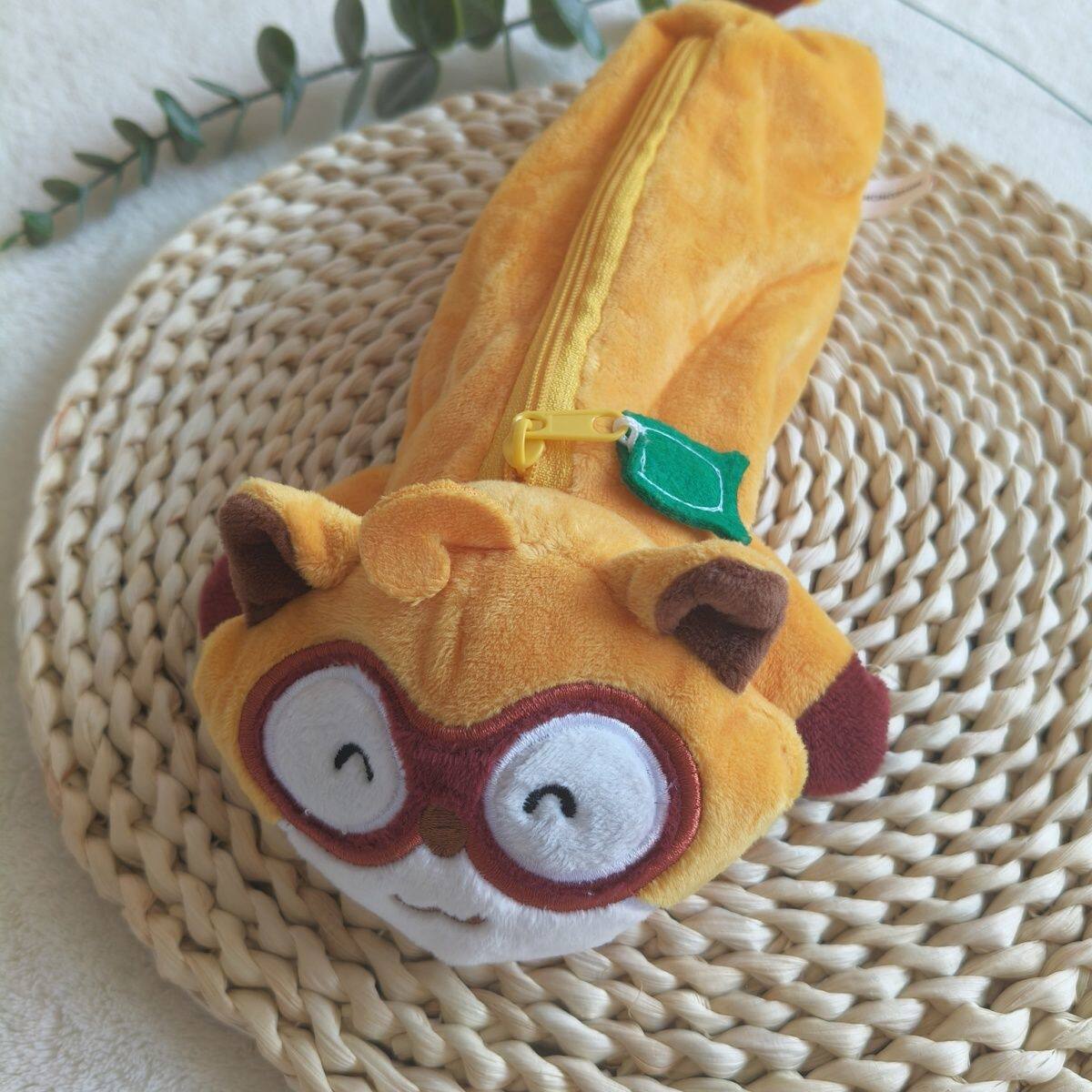 批发韩国品牌农心小浣熊毛绒玩具笔袋收纳袋