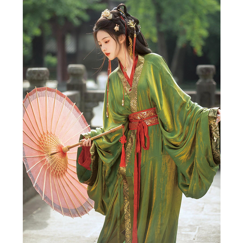 绿色战国袍汉服女复原款交领古装
