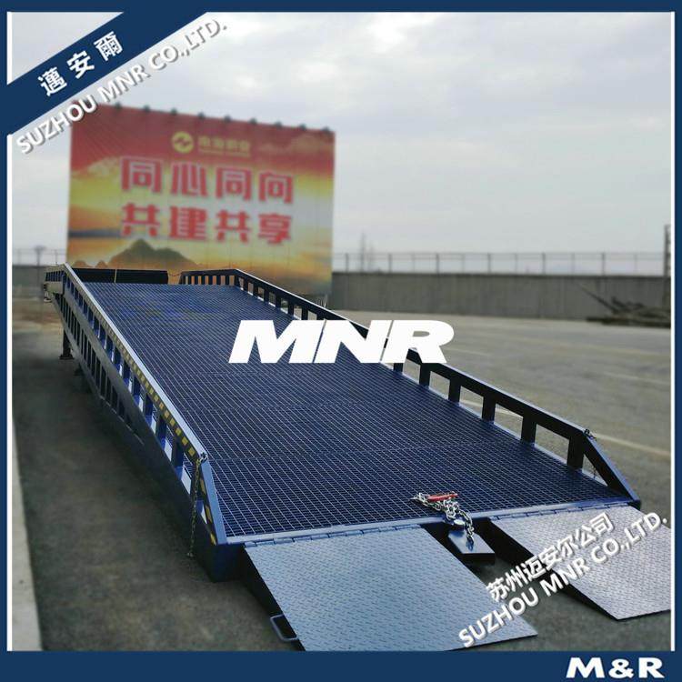 【维护简单】产地货源液压轮轴升降桥面实心轮移动式叉车卸货支架,搬运/仓储/物流设备,登车桥,淘宝优惠券,粉丝福利购,淘宝优惠卷