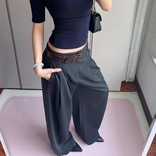 夏季薄款弯刀竖条纹小西裤女