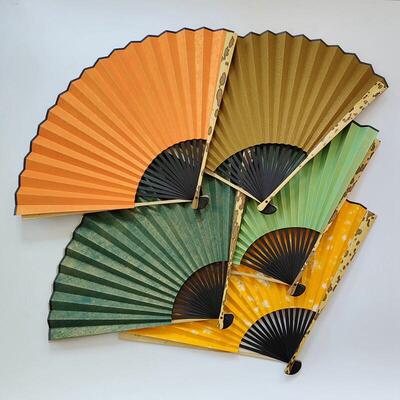 水滴头梅妃斑竹扇子9.5寸18方宣纸折扇中国风文玩竹扇子折叠纸扇