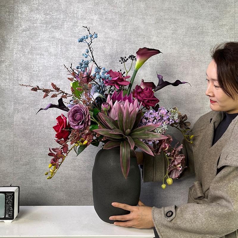 暗紫色高级感手感仿真花束复古风假花电视柜岛台轻奢紫民宿摆设花