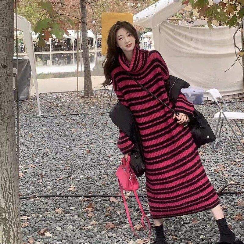 여성을위한 높은 칼라 내부 니트 스커트 가을 겨울 2024 새로운 느슨한 슬리밍 두꺼운 스웨터 스커트 스트라이프 드레스
