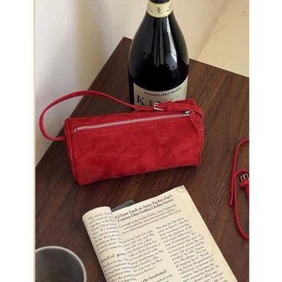 UR小众麂皮绒笔筒包包女款2024新款秋冬红色手拎包高级感单肩斜挎