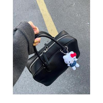 UR大容量托特包包女2025新款高级感复古通勤手提斜挎保龄球波士顿