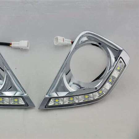 适用于丰田12款锐志日行灯改装前雾灯LED日间行车灯白光转向黄光