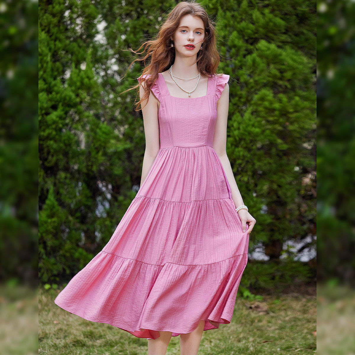 白鹿语复古温柔风甜美方领飞袖长裙25夏新款气质修身显瘦女连衣裙