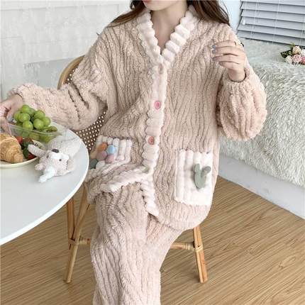 2024新款珊瑚绒睡衣冬季女款加绒加厚甜美法兰绒秋冬款家居服套装