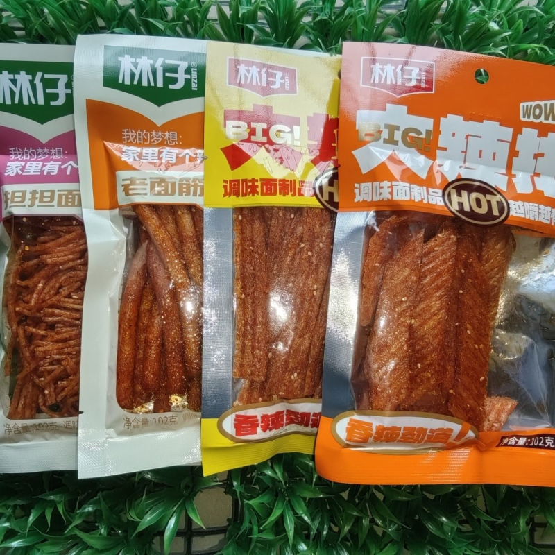 林仔辣条担担面大辣条老面筋素羊排102克甜辣大包网红麻辣辣条