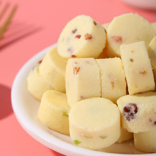 小奶花高钙芝士厚乳酪鲜奶酪块奶片奶贝奶制品奶香浓郁香软好吃