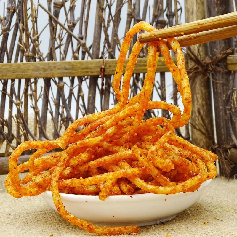 周氏华美蟹黄味面辣条即食辣棒辣丝面筋牛筋解馋休闲麻辣零食小吃