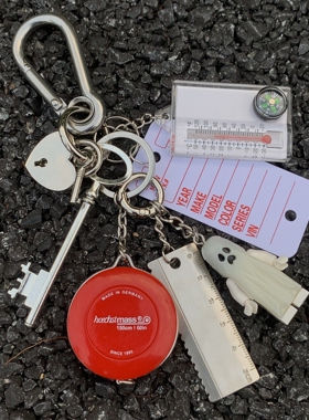 SFSN原创设计感幽灵包包挂件多元素热狗仿工具卷尺多功能钥匙扣