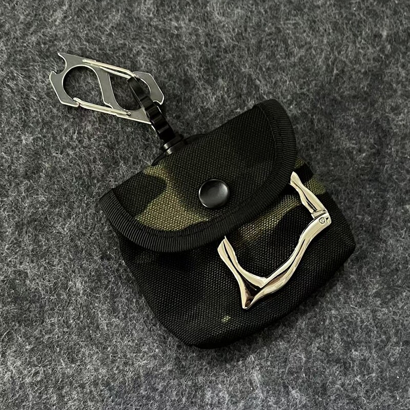 SFSN原创设计金属骨扣黑色迷彩包腰间配饰cleanfit质感钥匙扣挂件