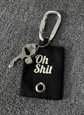 原创登山扣狗便袋钥匙扣小众包包挂件腰间配饰背包挂饰cleanfit潮