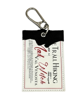 SFSN美式复古街头挂饰小众设计感破坏牛仔裤配饰皮牌金属钥匙扣