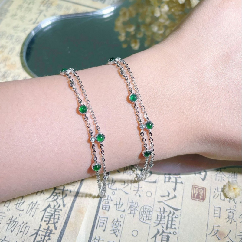 天然阳绿翡翠小灯泡手链镶嵌双排